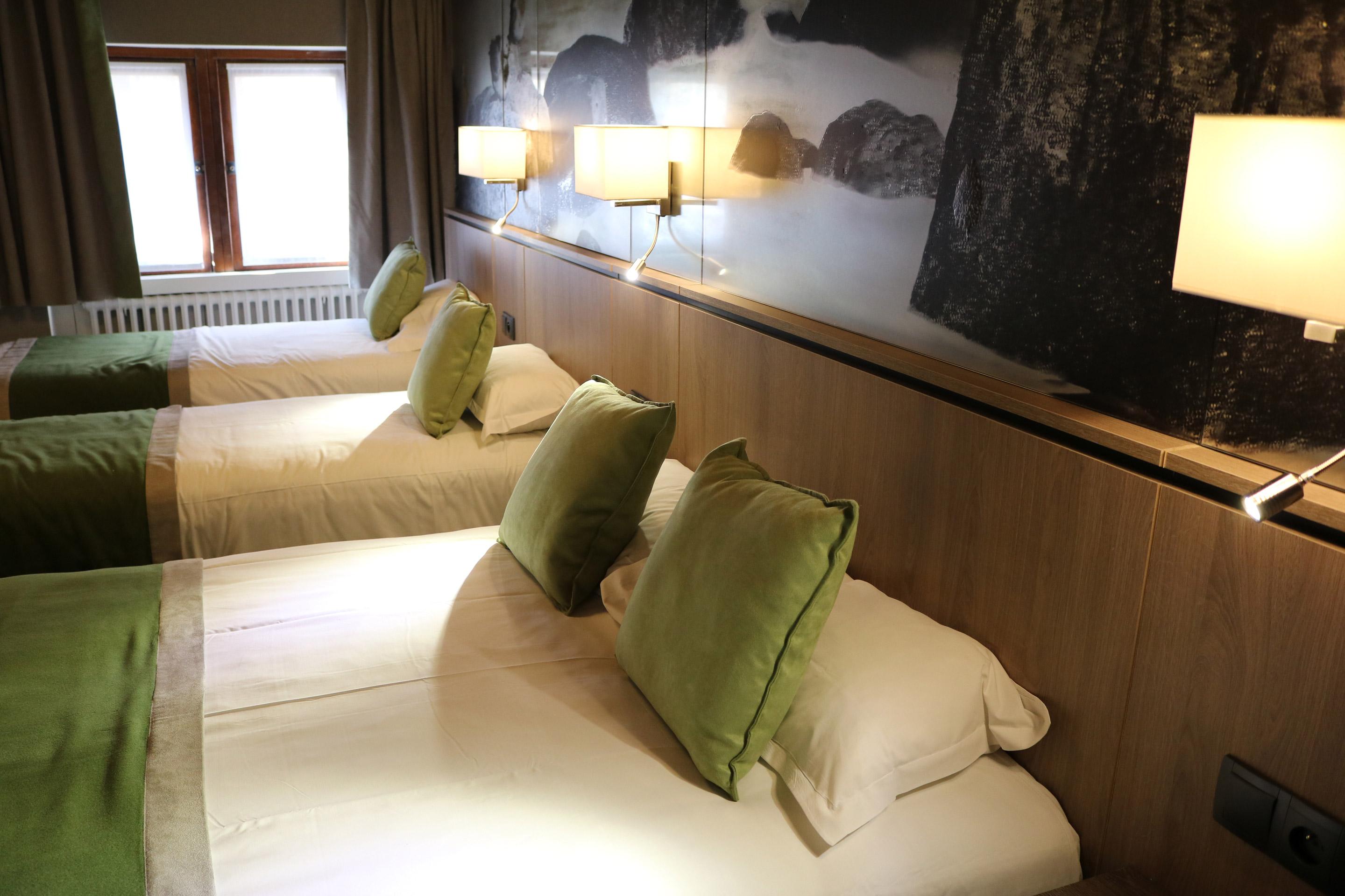 Le Mouton Blanc Hotel Mont-Saint-Michel Luaran gambar